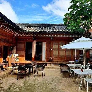 Namhyundang - Hanok Korean Traditional House Seoul