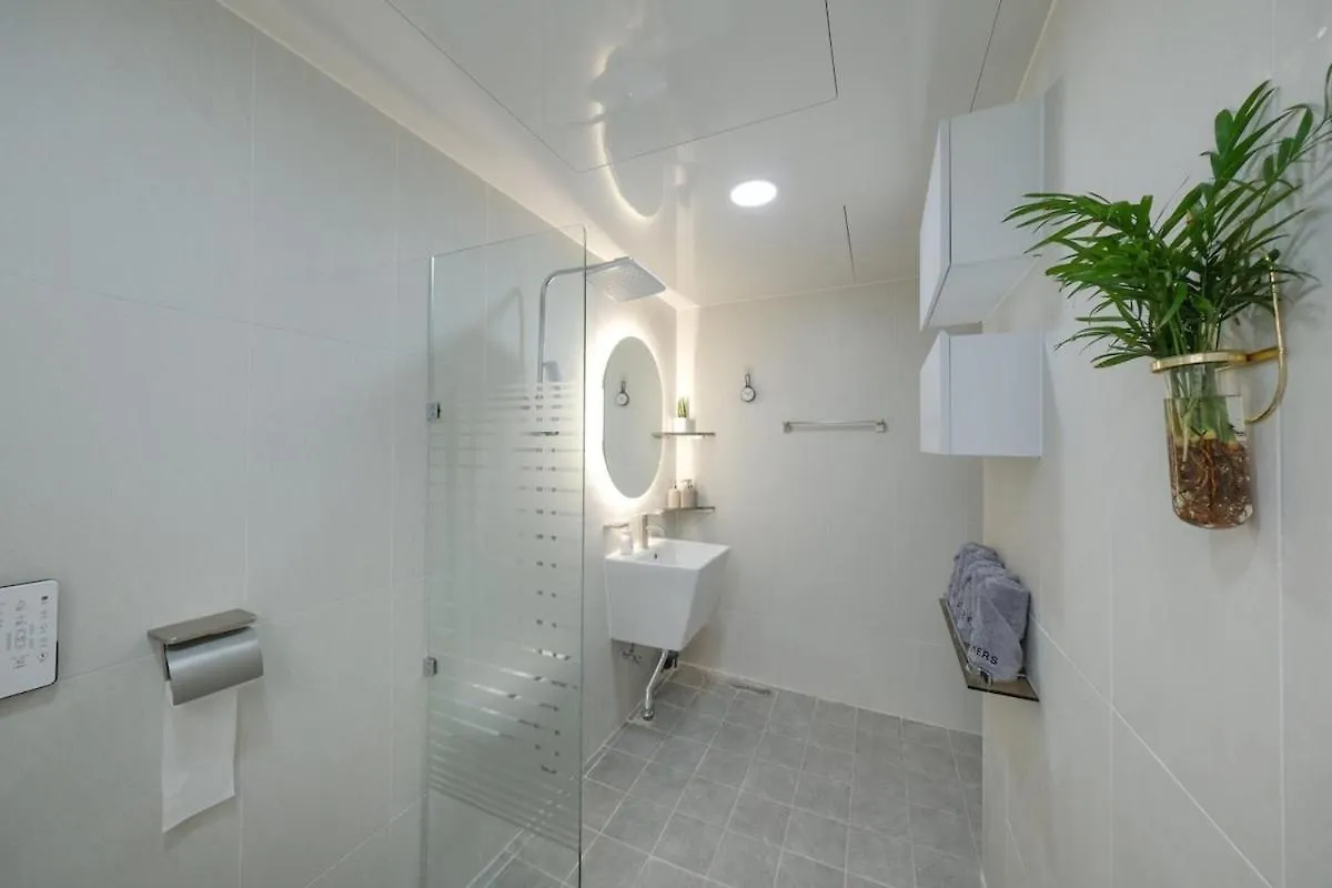 Awesom Bliss Apartment Seoul 0*,